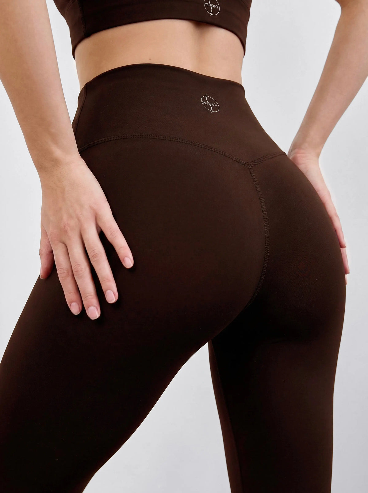 Legginsy – czekoladowe