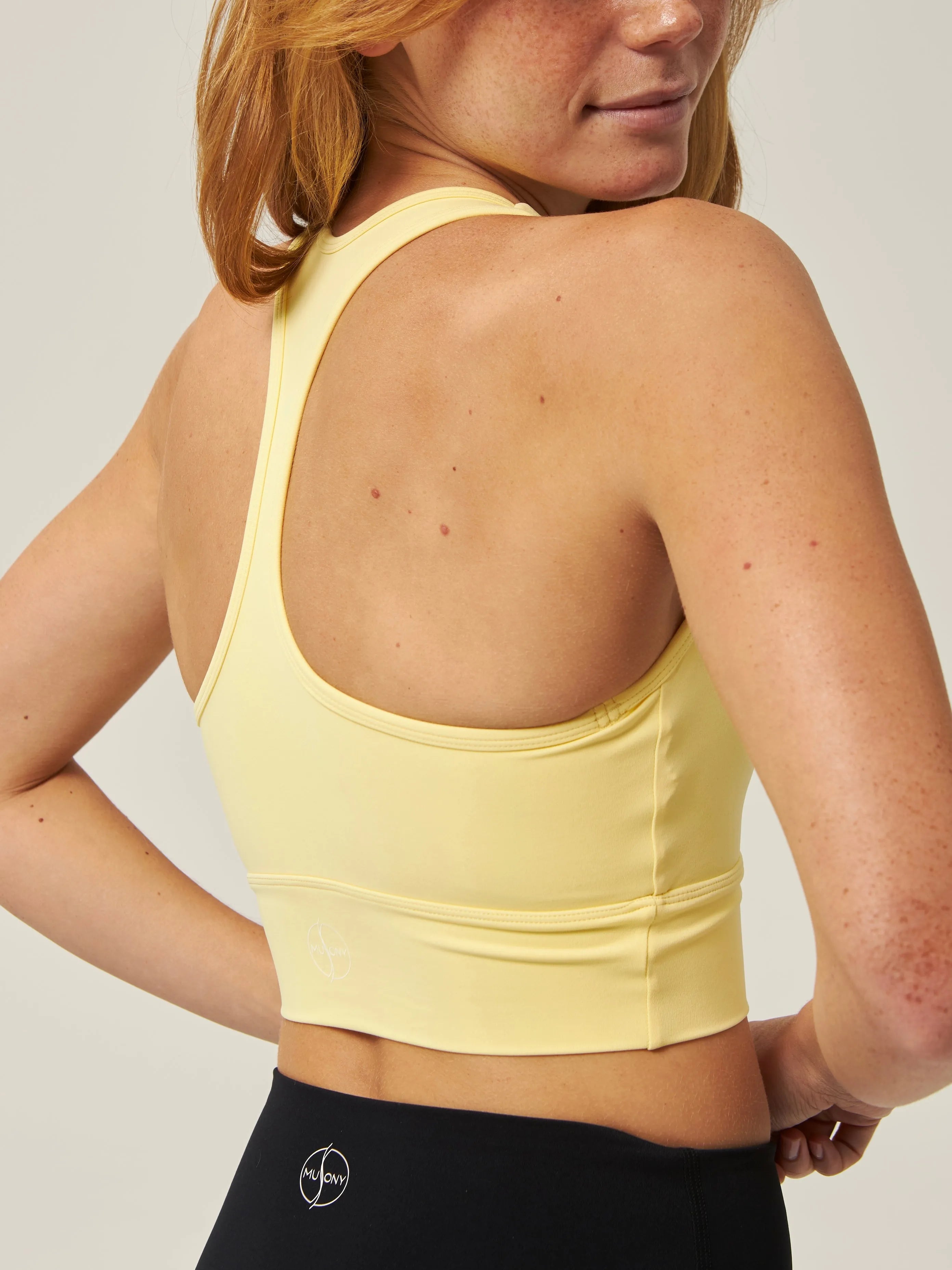 Top sportowy „Racerback”