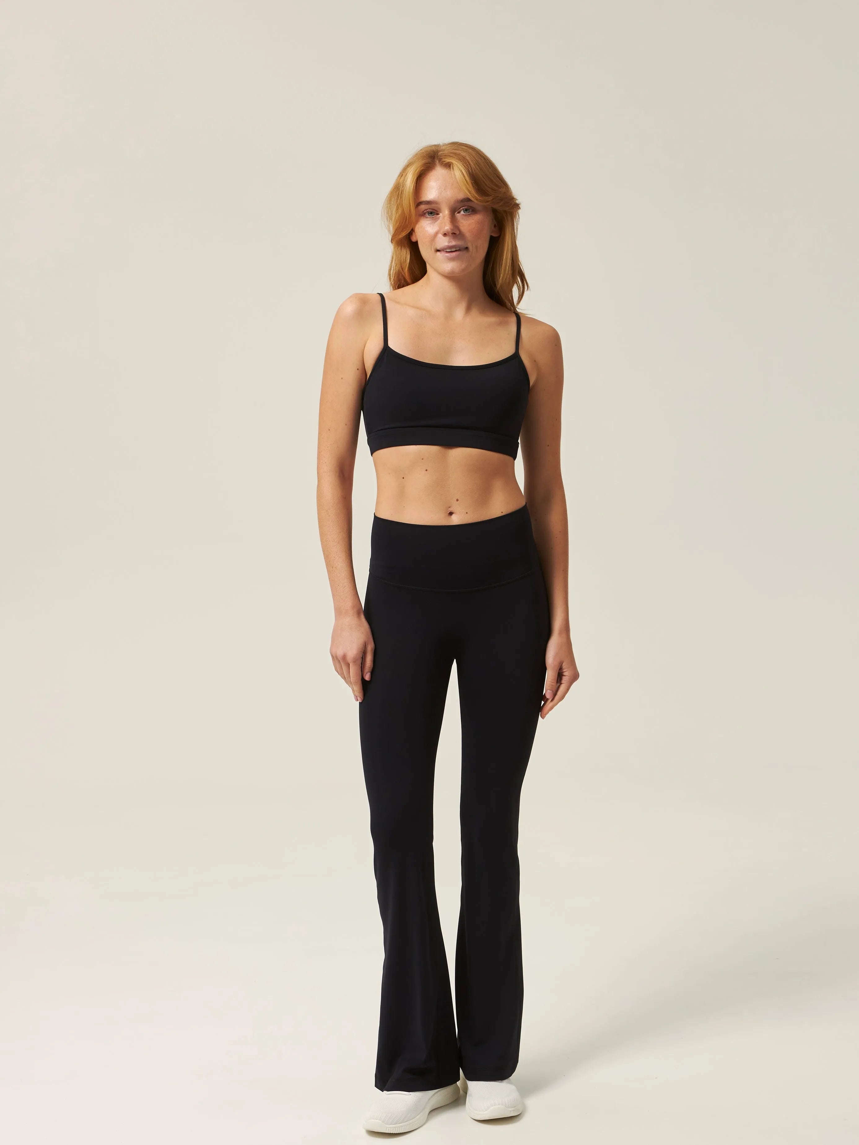 Legginsy flare czarne