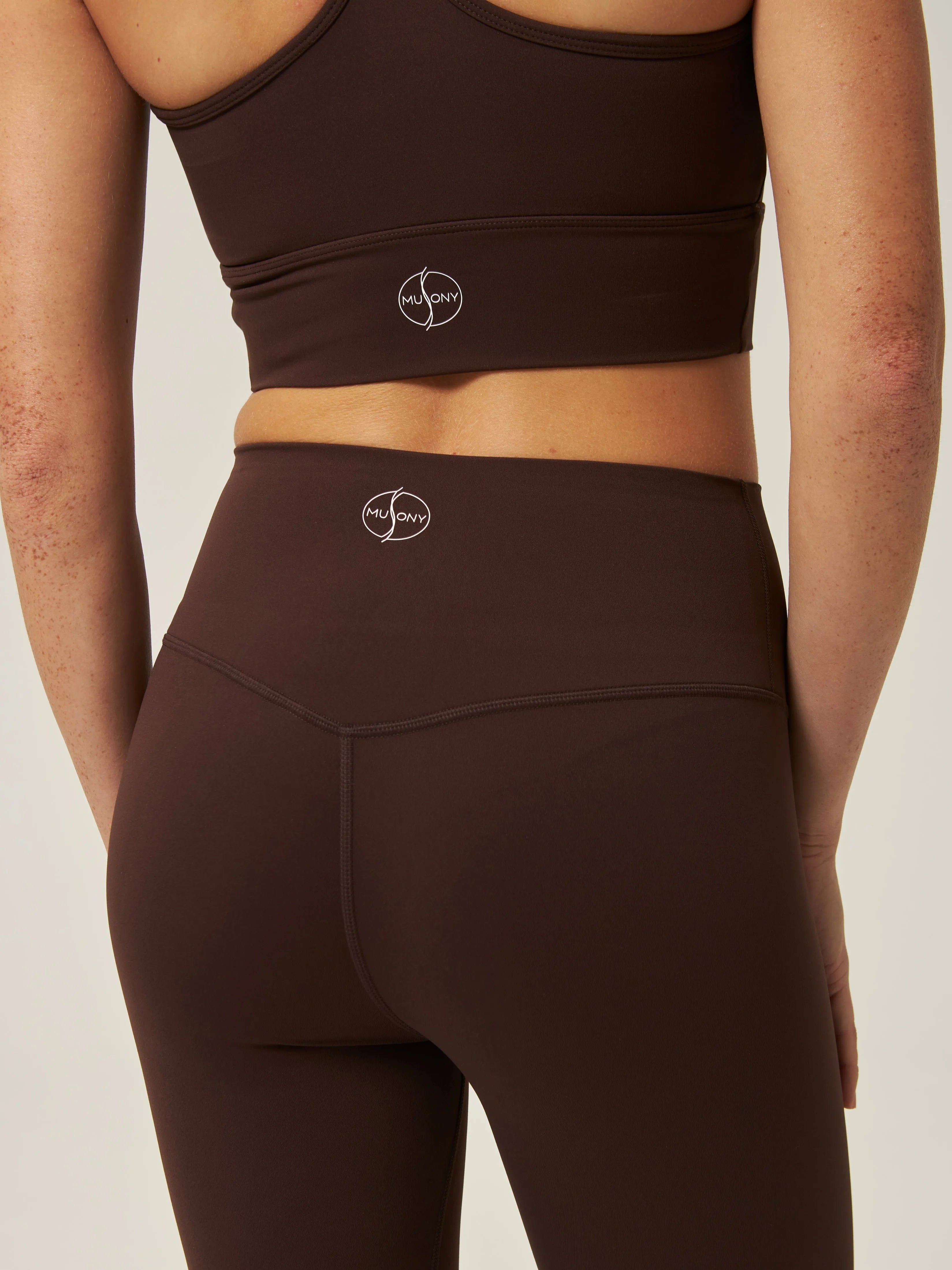 Top sportowy „Racerback”