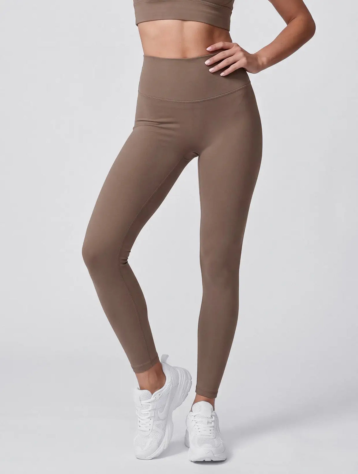 Legginsy – beżowe