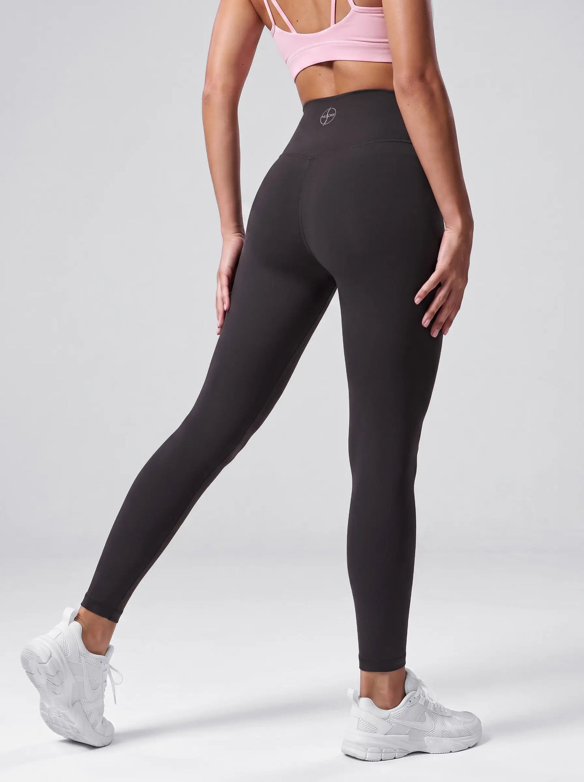 Legginsy – grafitowe