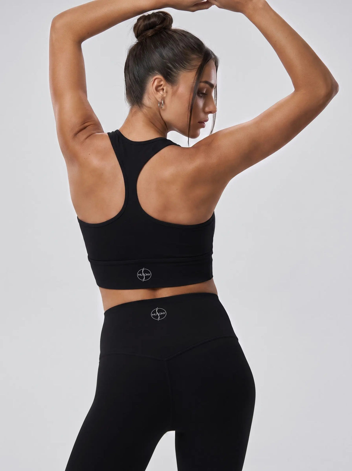 Top racerback – czarny