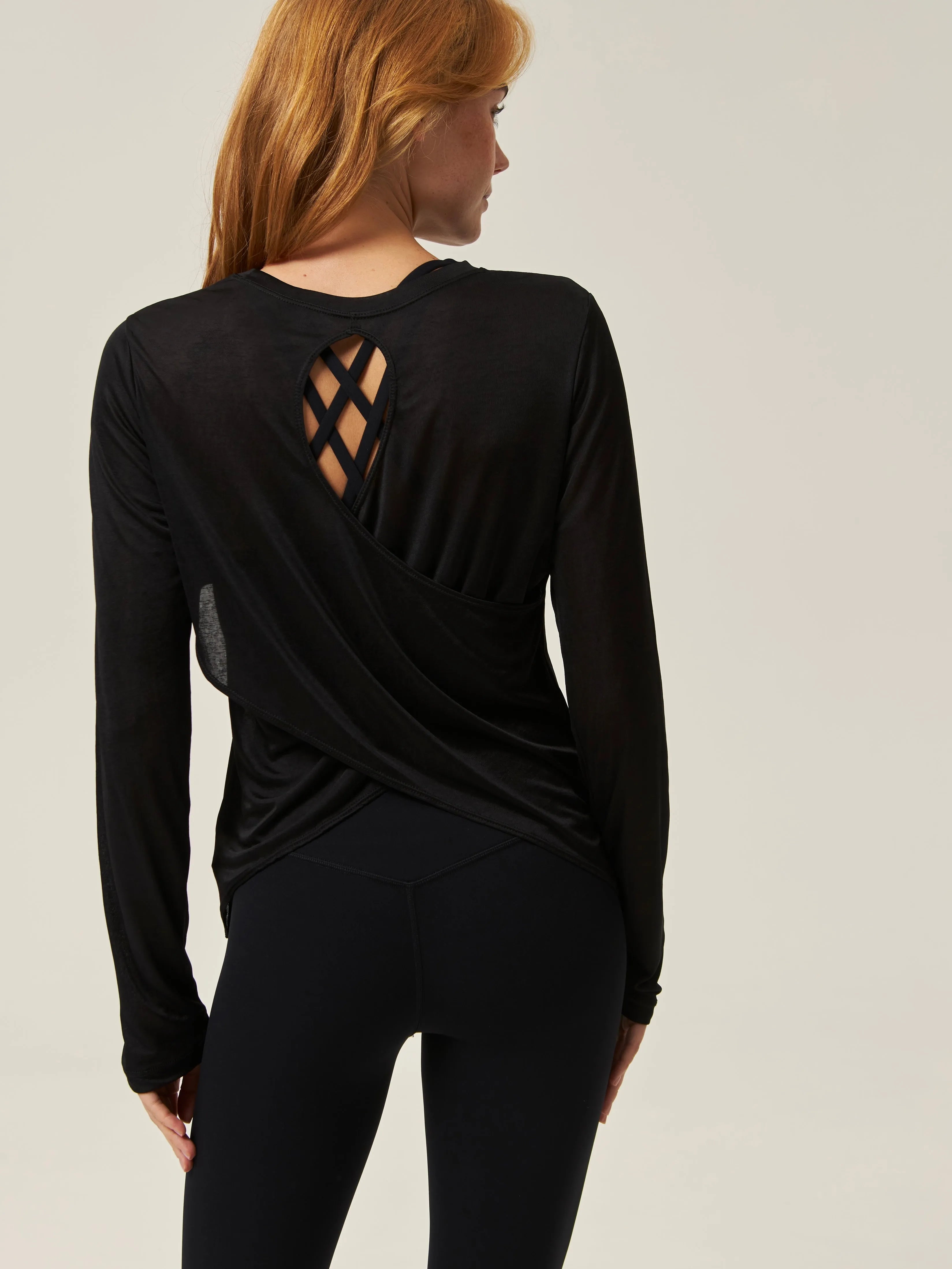 Top sportowy czarny BALLET