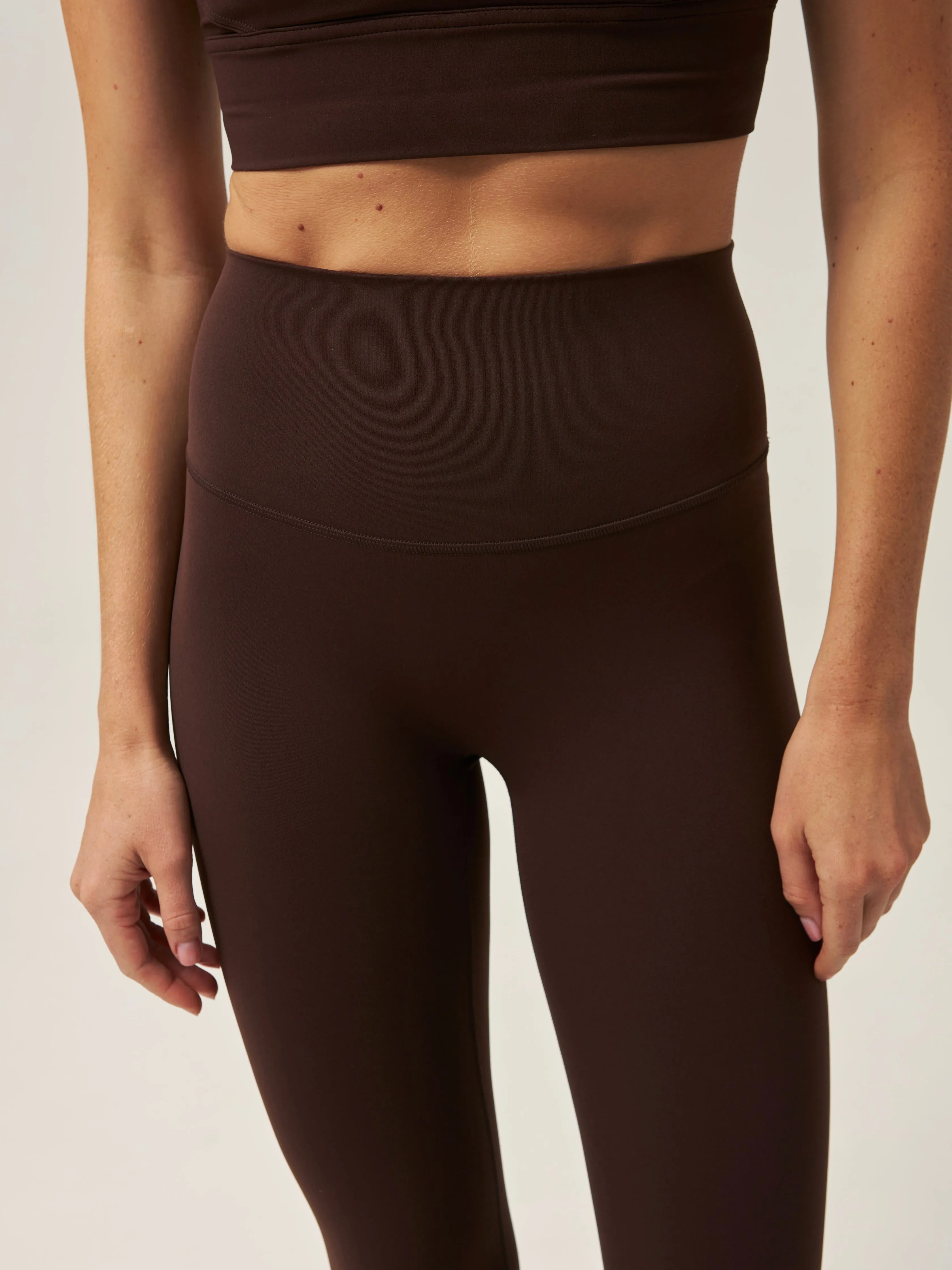 Legginsy sportowe czekoladowe