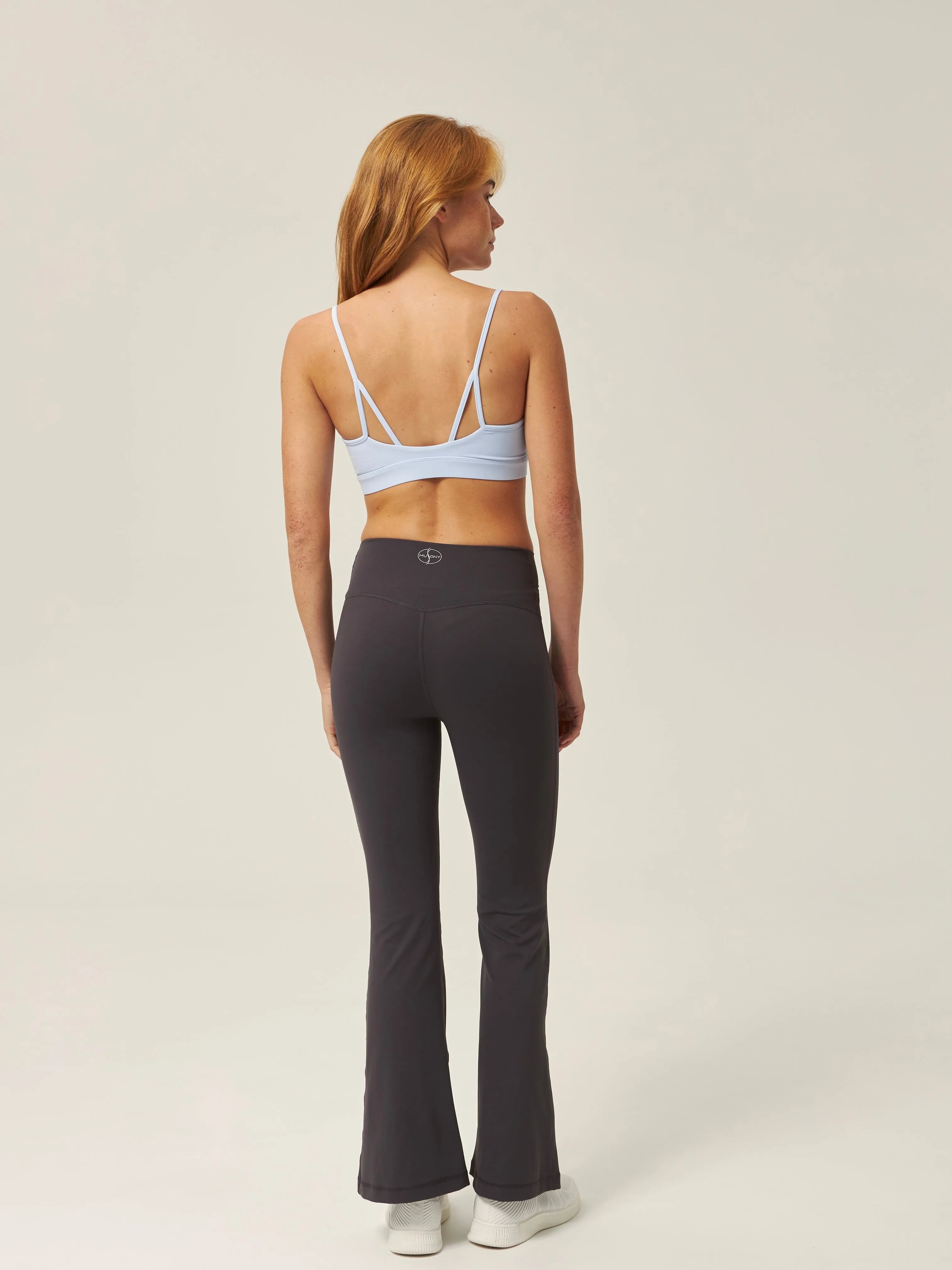 Grafitowe legginsy flare