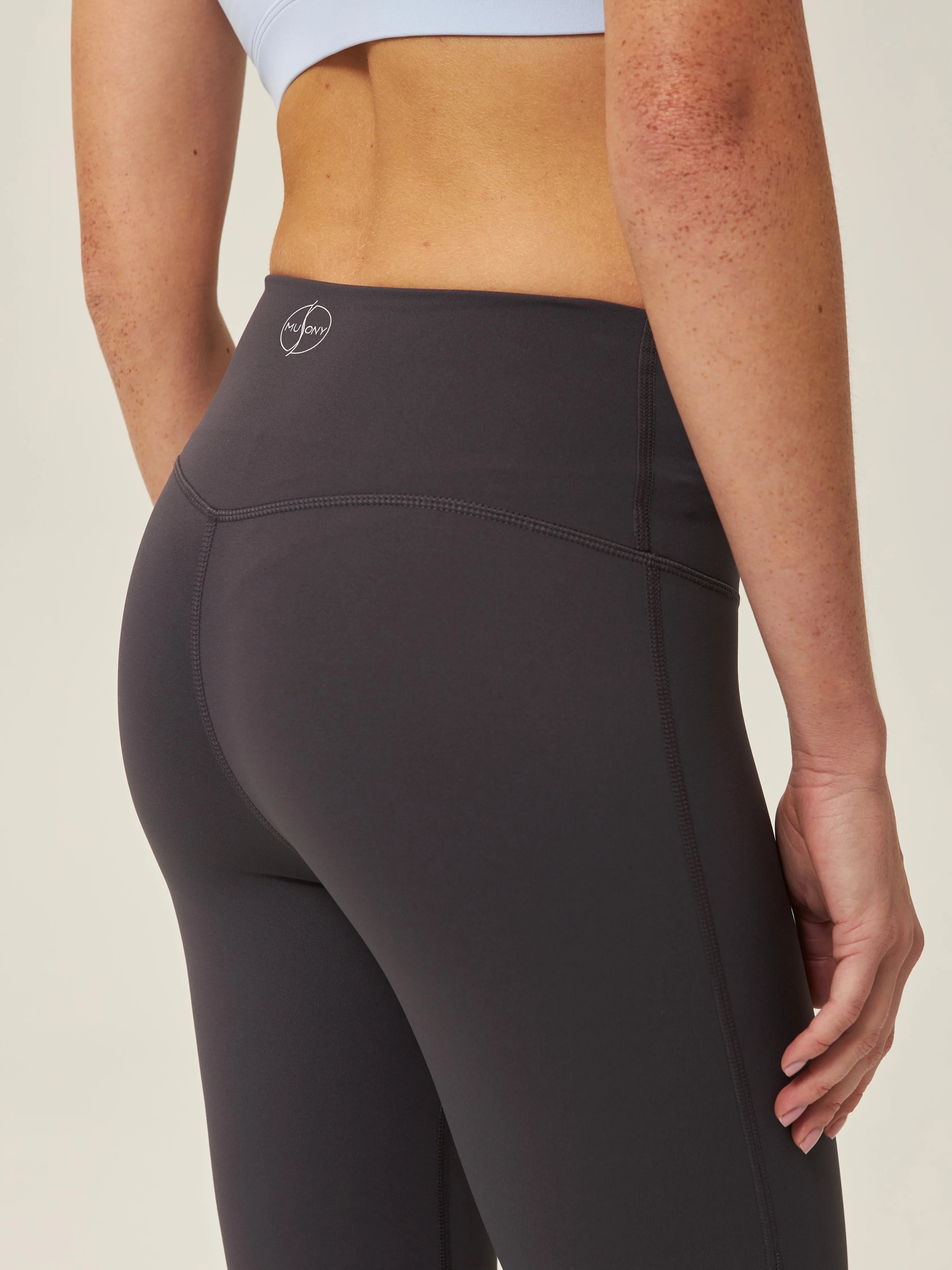 Grafitowe legginsy flare